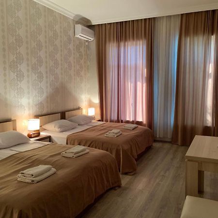 Hotel Red Bridge Kutaisi Luaran gambar